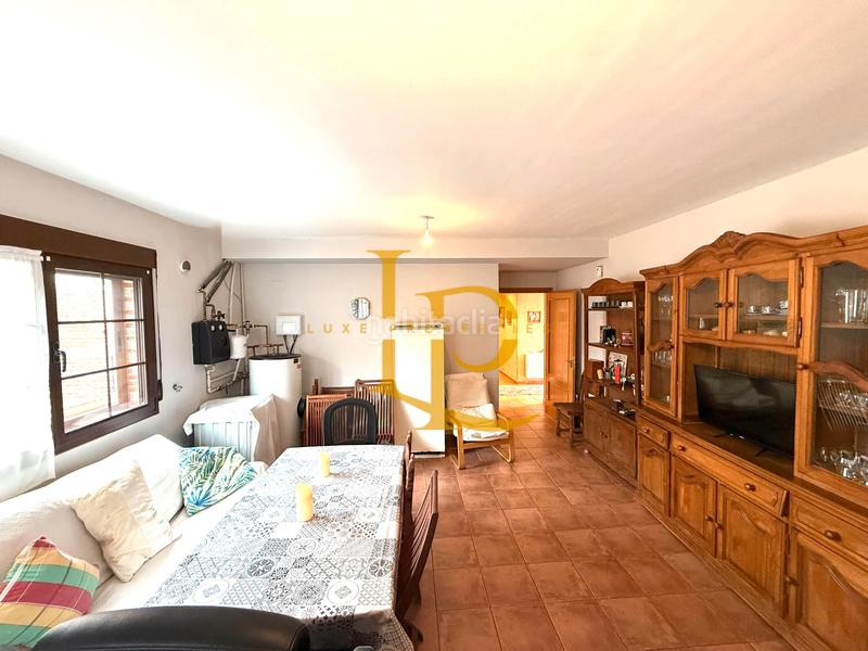 Foto 1df830c5-d0bc-4dda-9728-49fa4857eb84. Xalet amb xemeneia calefacció aparcament a Casar (El)