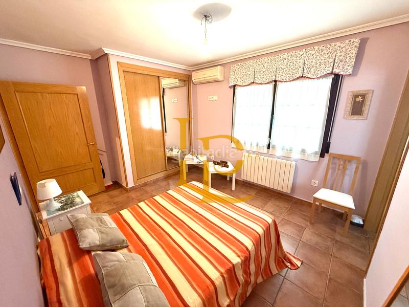 Foto 35ba0321-d5a9-4975-a982-14afd774e896. Xalet amb xemeneia calefacció aparcament a Casar (El)