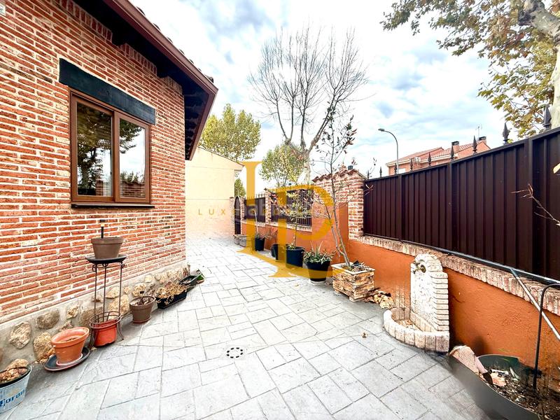 Foto 45d46f41-cbe1-4698-bb15-914c54290ad0. Xalet amb xemeneia calefacció aparcament a Casar (El)