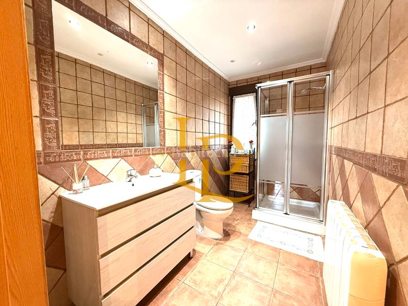 Foto 50805a5f-c1c2-482f-8bd6-09b367a95d12. Xalet amb xemeneia calefacció aparcament a Casar (El)