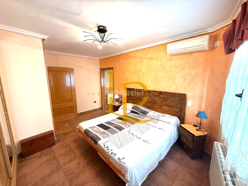 Foto 54aa8f60-a6de-4a72-972d-976eb223a463. Xalet amb xemeneia calefacció aparcament a Casar (El)