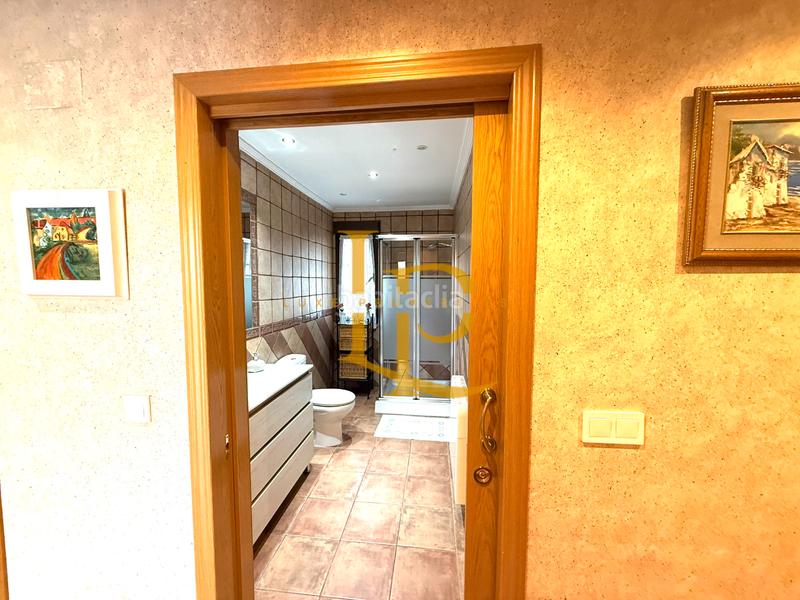 Foto 74328b8f-a70d-4b90-b8cb-ea917bab864c. Xalet amb xemeneia calefacció aparcament a Casar (El)