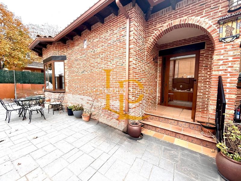 Foto 879f6313-8ea5-41e5-a062-d9cc7e391a15. Xalet amb xemeneia calefacció aparcament a Casar (El)