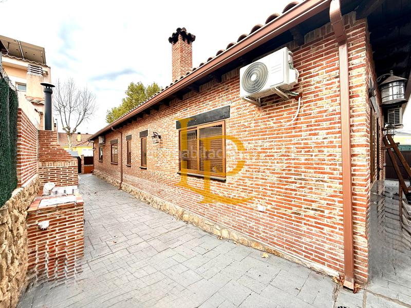 Foto 9538160c-6fea-498b-95e5-df61b1796c0b. Xalet amb xemeneia calefacció aparcament a Casar (El)