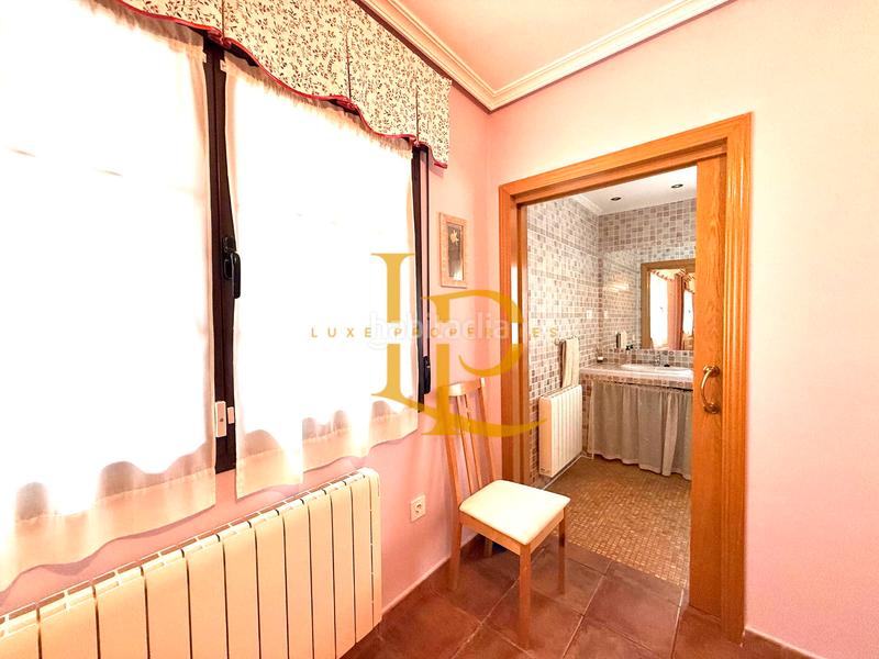 Foto c6dfc4bf-aa71-4d5f-8ad8-a9bb4b91f7bf. Xalet amb xemeneia calefacció aparcament a Casar (El)