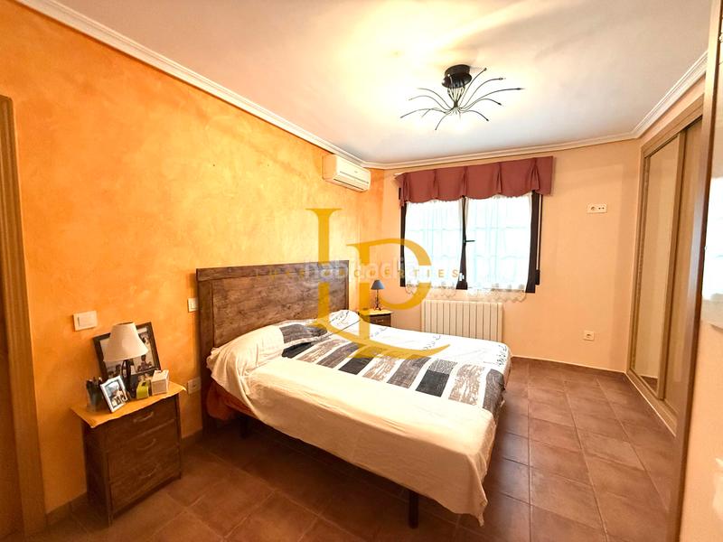 Foto fd9ad924-dd8c-4279-9cda-ccbbc08fc6b4. Xalet amb xemeneia calefacció aparcament a Casar (El)