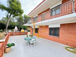 Casa a Castellnou-Can Mir-Can Solà. Magnífica finca rustica de 7581m² con casa de 250m² en rubí