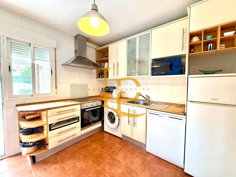 Foto 05be1515-0fd8-4b90-9372-621c3038f615. Chalet con camino riscaldamento parcheggio piscina in Casar (El)