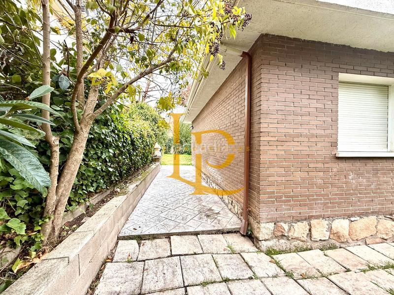 Foto 28ed5df8-039e-4f22-9d54-b177007ab739. Chalet con camino riscaldamento parcheggio piscina in Casar (El)