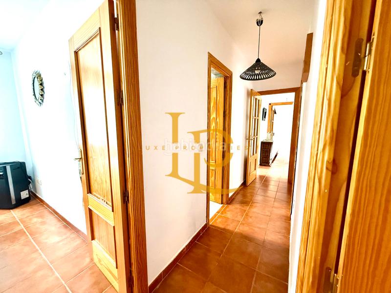 Foto 2b5fe038-e374-4701-bdd6-3e19ceb62524. Chalet con camino riscaldamento parcheggio piscina in Casar (El)