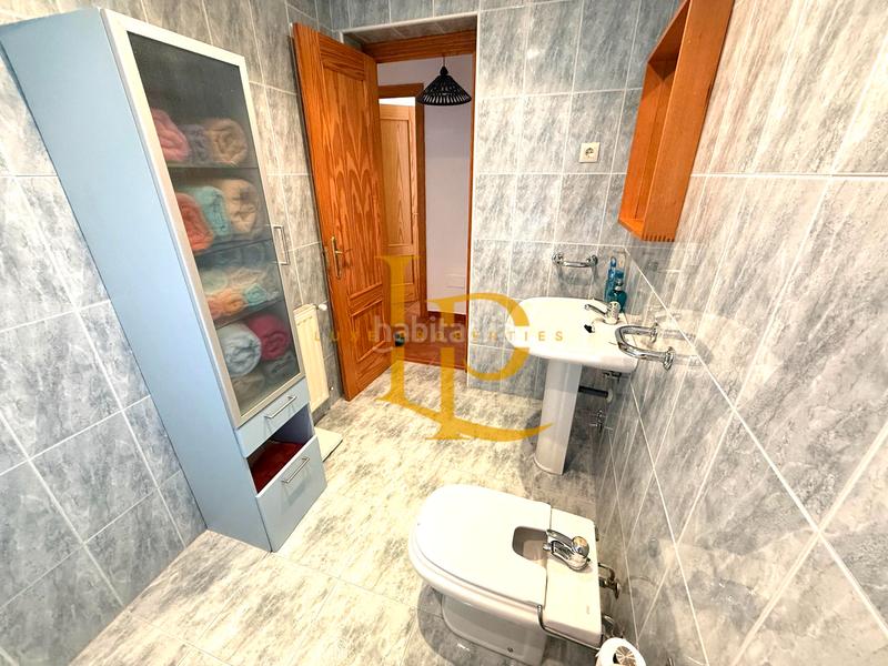 Foto 82e812f1-735a-4b7e-9f8e-fbaebb298973. Chalet con camino riscaldamento parcheggio piscina in Casar (El)