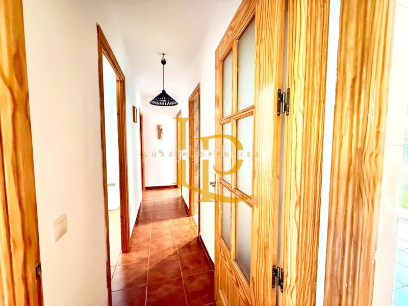 Foto 9b747960-9019-4c94-b932-25e3091d452b. Chalet con camino riscaldamento parcheggio piscina in Casar (El)