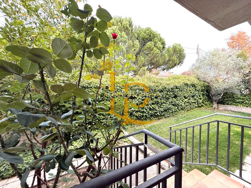 Foto afa4b66d-b24b-43e0-928b-4cac4187b3e6. Chalet con camino riscaldamento parcheggio piscina in Casar (El)