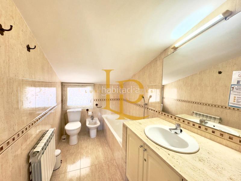 Foto 0049e9a1-1535-4835-8938-fc6a3ee41367. Casa a schiera con riscaldamento parcheggio in Zona Nord Rubí