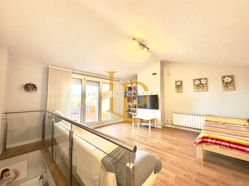 Foto 49ae65d7-26a7-448d-be05-4b643c718581. Casa a schiera con riscaldamento parcheggio in Zona Nord Rubí