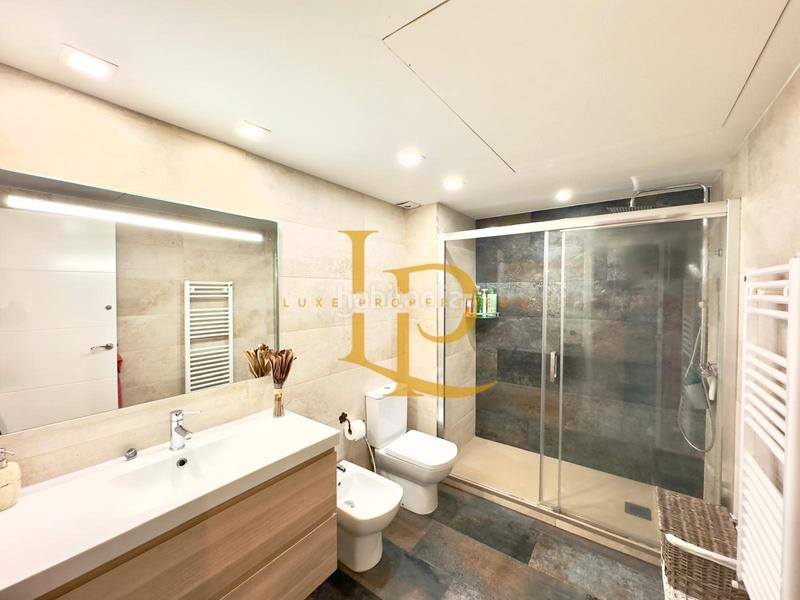 Foto 801cb69d-1c22-4b4b-8144-2808857a2746. Casa a schiera con riscaldamento parcheggio in Zona Nord Rubí