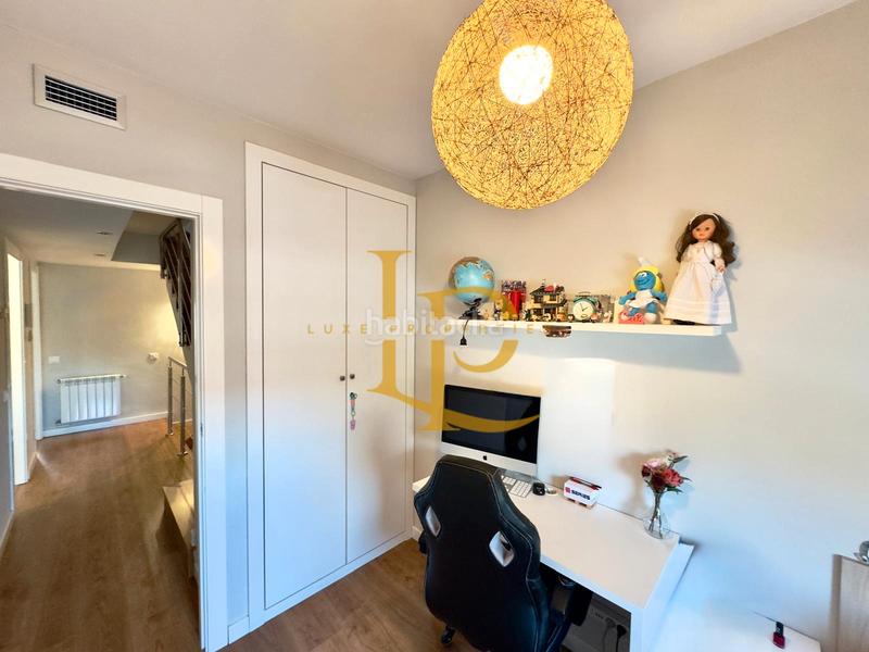 Foto 847fa76a-a2ed-42c7-af63-90a1e1c9e7b0. Casa a schiera con riscaldamento parcheggio in Zona Nord Rubí