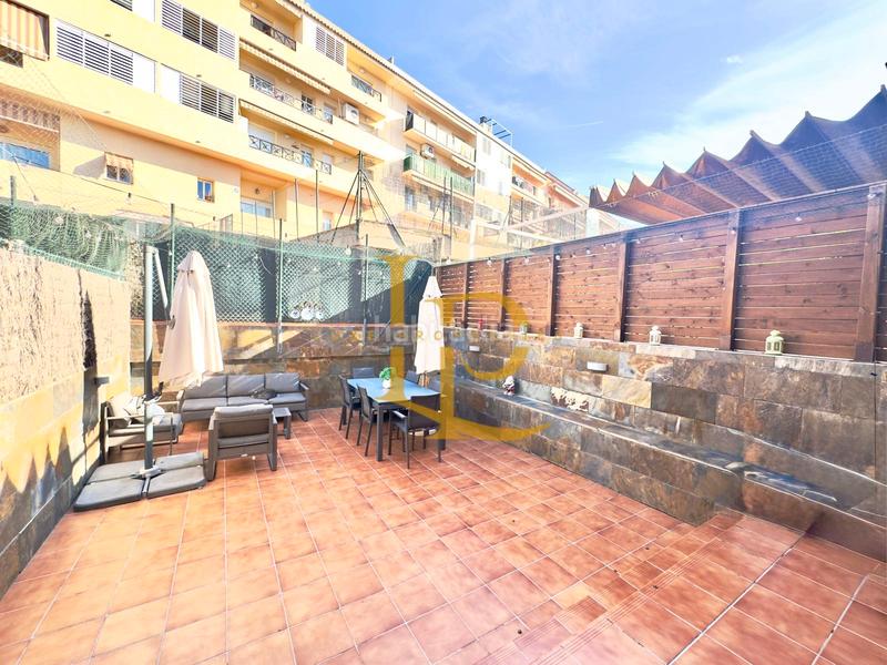 Foto 87c4cf4c-c934-41c5-b2bb-3f89b6f9713c. Casa a schiera con riscaldamento parcheggio in Zona Nord Rubí