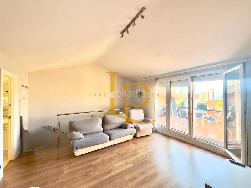 Foto a7762cc5-d20d-42d2-96b2-b40f2c966f6a. Casa a schiera con riscaldamento parcheggio in Zona Nord Rubí