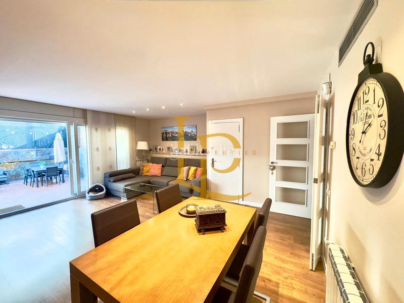 Foto c918c512-1565-406a-a5ef-b90cc46e1b9e. Casa a schiera con riscaldamento parcheggio in Zona Nord Rubí