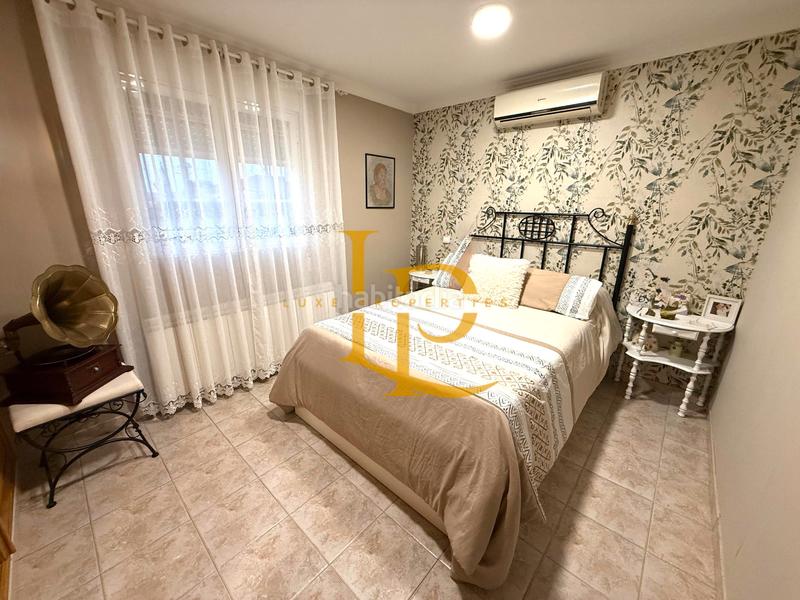 Foto 36502237-7eae-48b9-a59c-20a49bd1f37c. Chalet avec cheminée chauffage parking piscine dans Torrejón del Rey