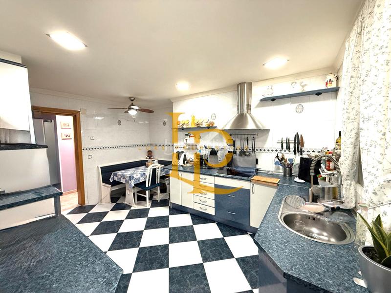 Foto 5223c4fd-88bd-4900-b8c2-e76d4685cff9. Chalet avec cheminée chauffage parking piscine dans Torrejón del Rey