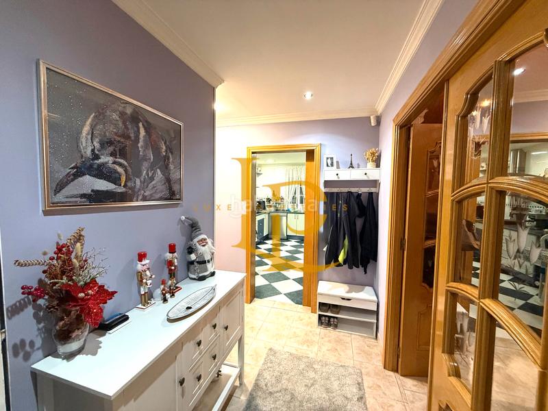 Foto 73a7033d-de2a-4768-8ae0-f82b9e83125d. Chalet avec cheminée chauffage parking piscine dans Torrejón del Rey