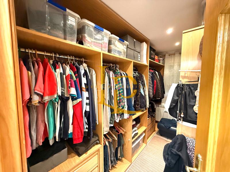 Foto a4ca586d-717c-44b4-9de6-f64a12ada3ff. Chalet avec cheminée chauffage parking piscine dans Torrejón del Rey