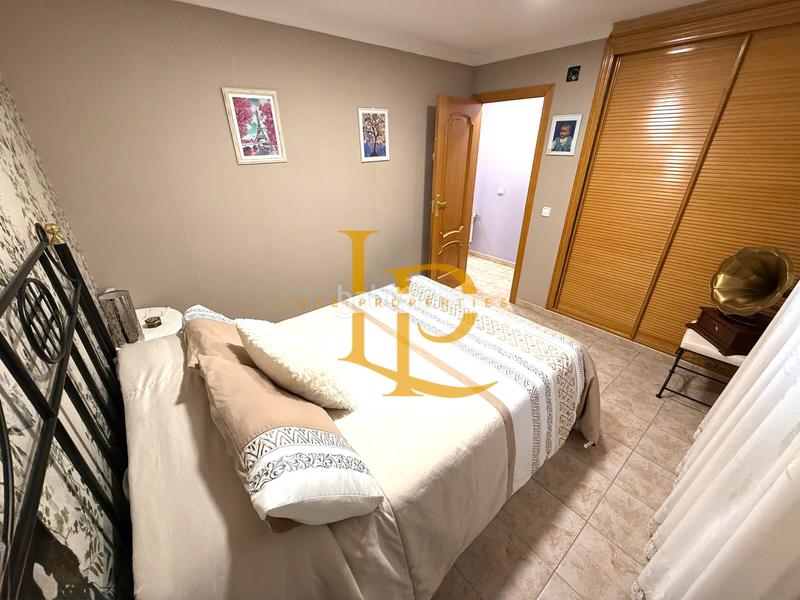 Foto eb377362-6588-4185-afb6-fd4f87892559. Chalet avec cheminée chauffage parking piscine dans Torrejón del Rey