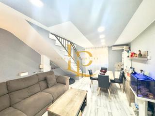 Dúplex  Carrer de pontevedra. Bonito dúplex con trastero y garaje en venta en rubí