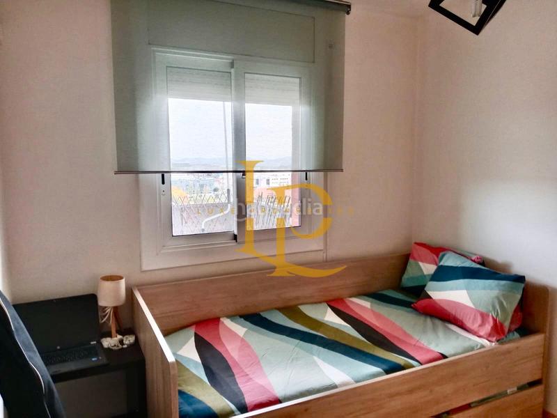 Foto 4f4cc413-eb0d-426e-b4b8-082e7dadffa2. Appartement avec chauffage dans Can Jofresa Terrassa