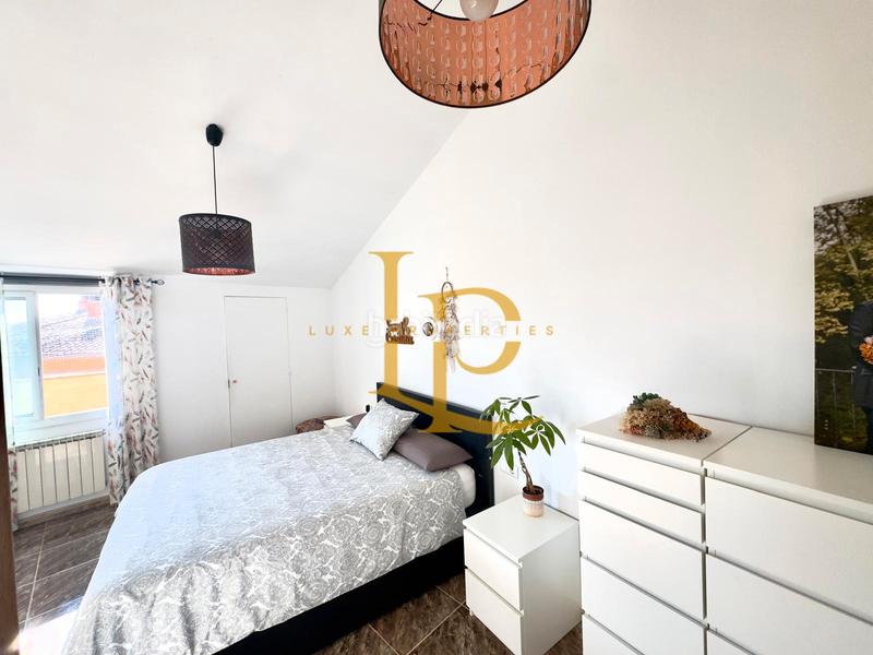 Foto 0be6d24d-f394-45da-8b72-6d6e164c5649. Semi detached house with fireplace heating parking in Rubí