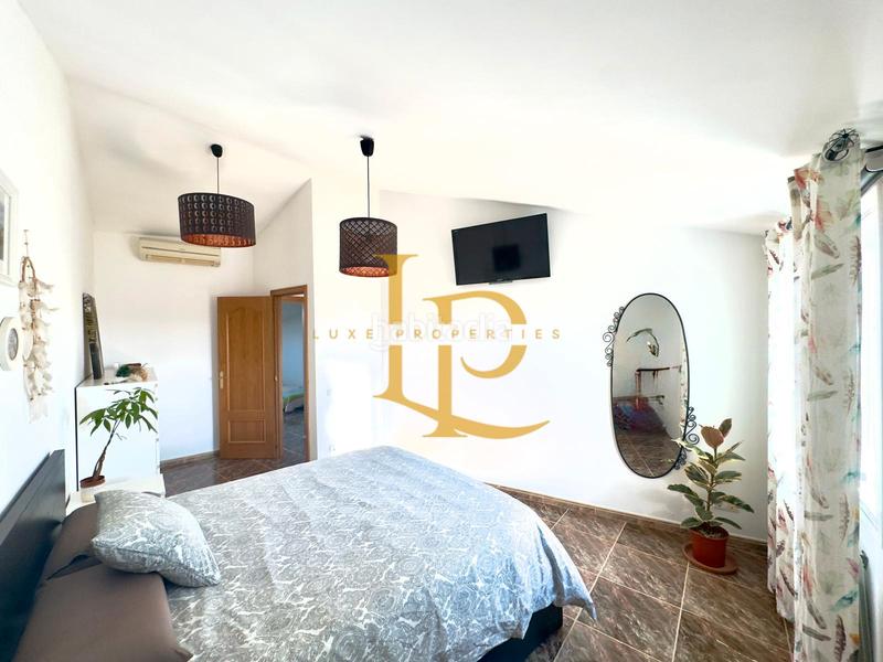 Foto 11f94213-0250-4a20-84b3-dcd80255bbec. Semi detached house with fireplace heating parking in Rubí