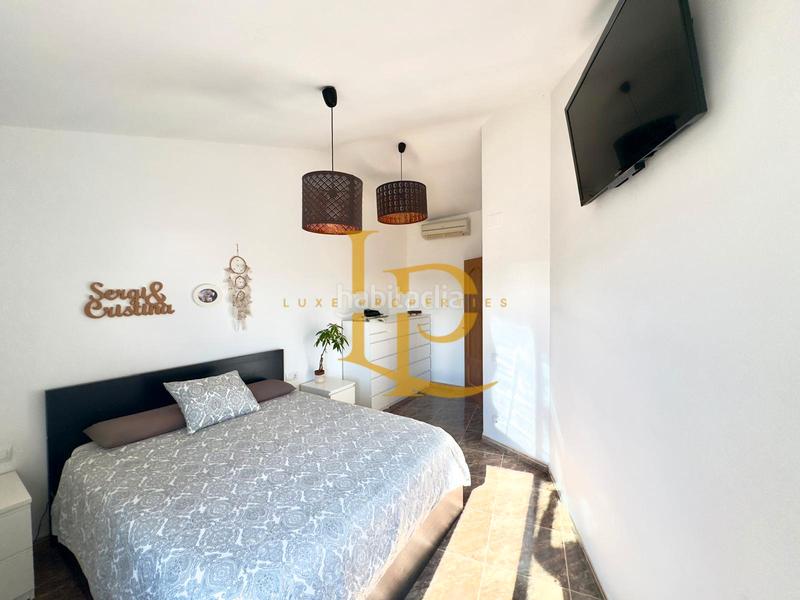 Foto 29a23275-f1c9-4cc0-98d2-d34d4172d312. Semi detached house with fireplace heating parking in Rubí