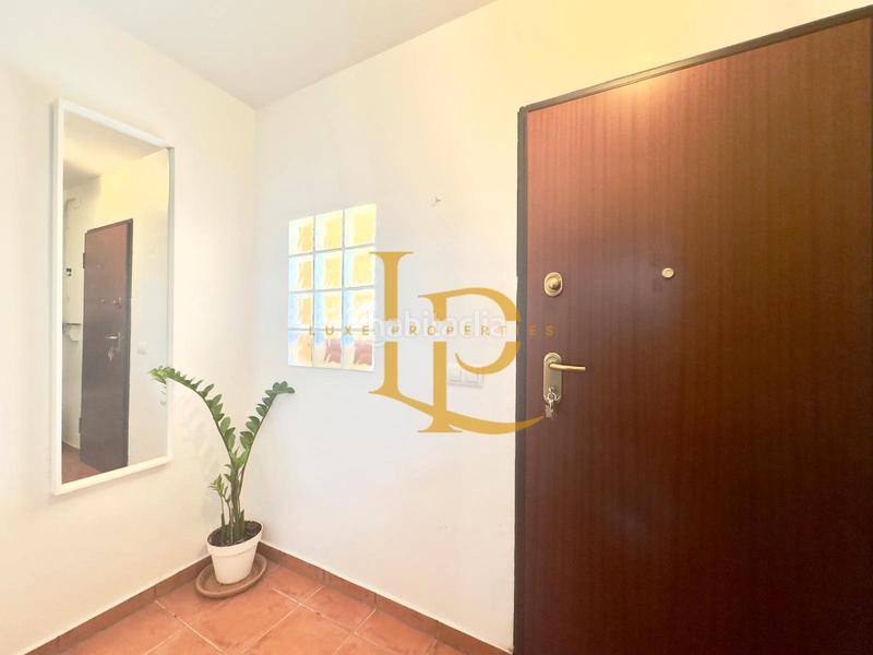 Foto 4241ad03-d2e3-46cd-80e6-45ee3609fb96. Semi detached house with fireplace heating parking in Rubí