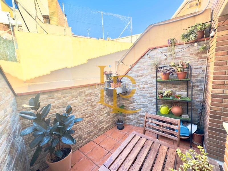 Foto 46a739a6-ef3e-46d0-8b4d-69cbeb62970c. Semi detached house with fireplace heating parking in Rubí