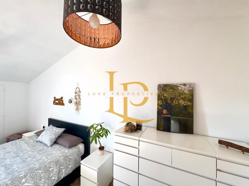 Foto 4f54a1d3-5e90-4085-becf-c1003c859ad1. Semi detached house with fireplace heating parking in Rubí