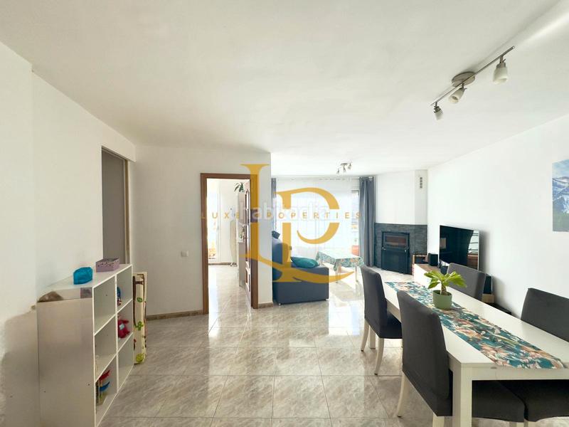 Foto 9847c174-cf48-4da1-a51b-144cbdc668d6. Semi detached house with fireplace heating parking in Rubí