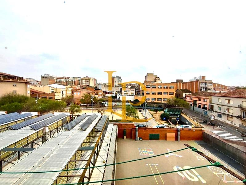 Foto b22ad5db-b283-4af9-a9d4-edd2df821323. Flat with heating in Centre Rubí