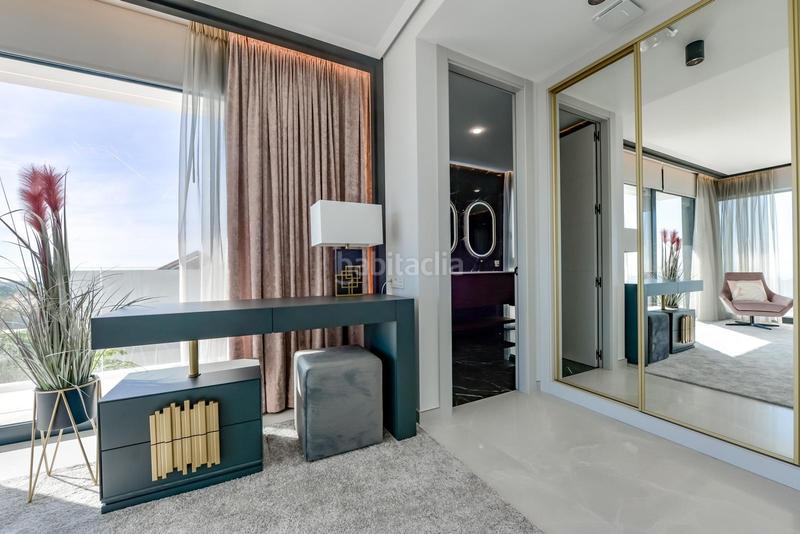 Foto 737c5d9f-184c-4632-bf33-07440abbc161. Chalet avec parking piscine dans Golf Bahía Finestrat