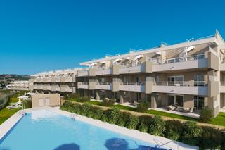 Apartamento en Estepona Golf. Complejo residencial de obra nueva en estepona golf