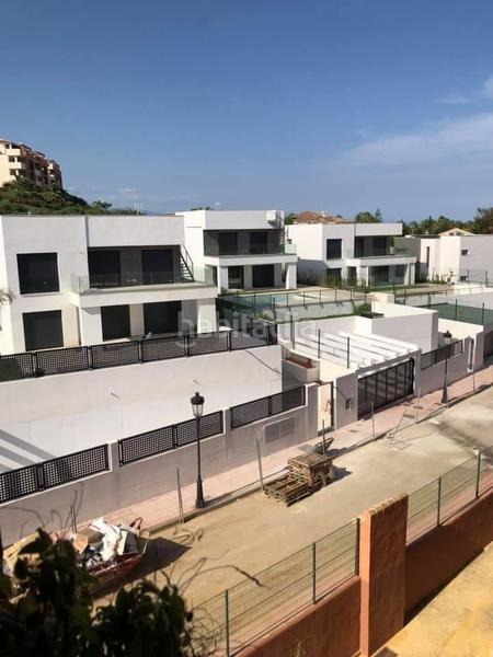 Foto f5c88671-8427-4ccc-a9fb-455de8cc4886. Xalet amb aparcament piscina a El Castillo Manilva