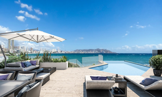 Àtic a Playa Poniente. Primera línea de playa en benidorm y con piscina privada!!!