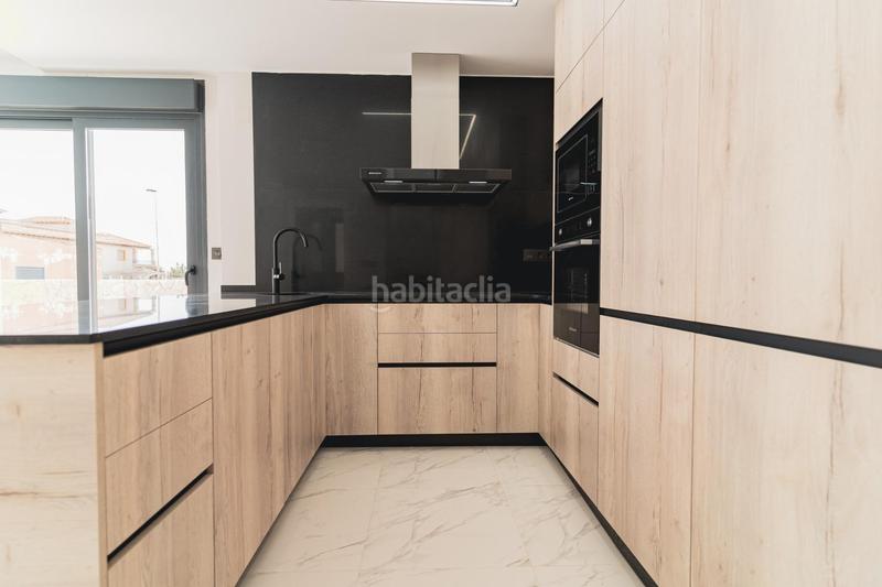 Foto 7d85e304-0ae1-495c-8143-4012ffcbc19d. Chalet with parking pool in Zeniamar - Horizonte - La Campana Orihuela