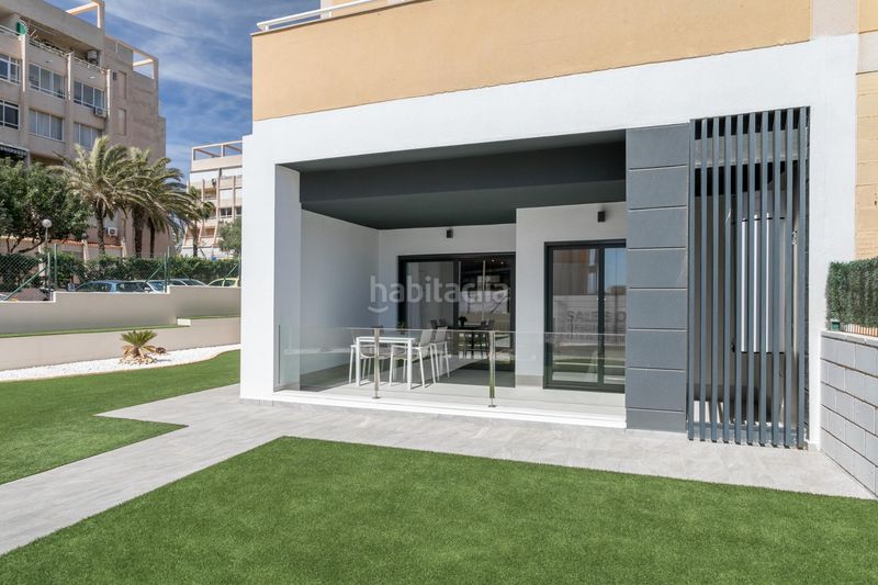 Foto ae66d632-a72d-4af6-8f7c-bf2442f0461e. Planta baixa amb aparcament piscina a Torreblanca Torrevieja