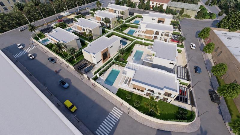 Foto b522b277-f7b2-4adf-bf83-15f7500c8846. Chalet villas de obra nueva cerca en El Castillo Manilva