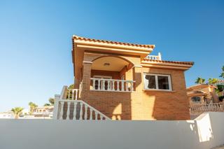 Xalet a Rojales. Villa de nueva construcción en rojales