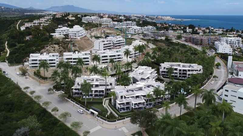Foto 901d2b7f-1748-41ea-98ea-f2689e4619ff. Planta baja moderno residencial amplios apartamentos con soleadas terrazas en Estepona