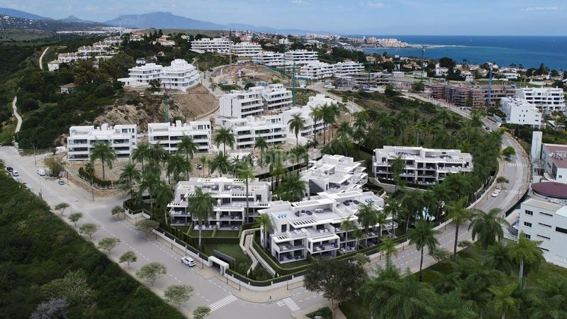 Foto 41cc7153-df10-4290-ad4f-44ff814f69d5. Apartamento moderno residencial amplios apartamentos con soleadas terrazas en Estepona
