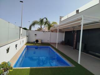 Chalet in San Pedro del Pinatar. Stunning villa with swimming pool